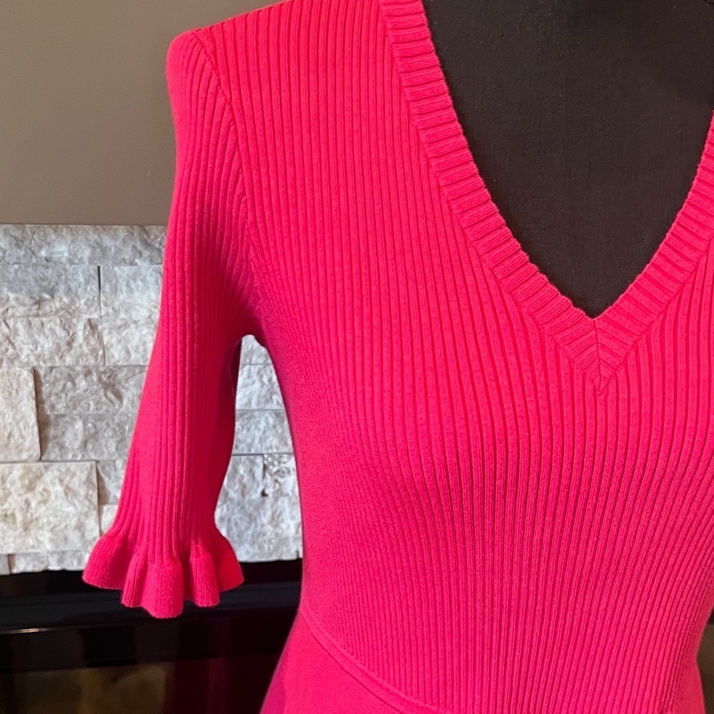 Kate Spade V-Neck Midi Dress in Bold Pink size Medium - Picture 4 of 13